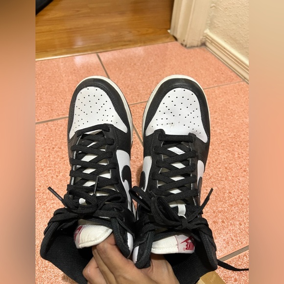 Nike Dunk High - Picture 4 of 9